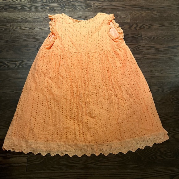 Peach dress - Picture 2 of 4